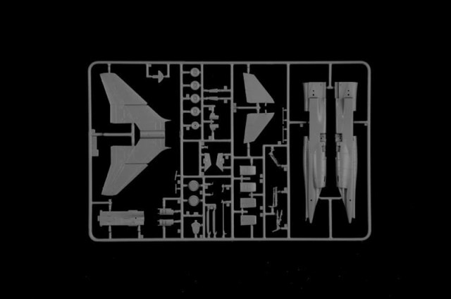 Italeri 1/72 Sepecat Jaguar T.2 R.A.F Trainer
