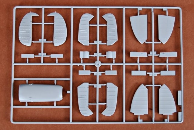 Trumpeter 1/24 Supermarine Spitfire Mk.VI