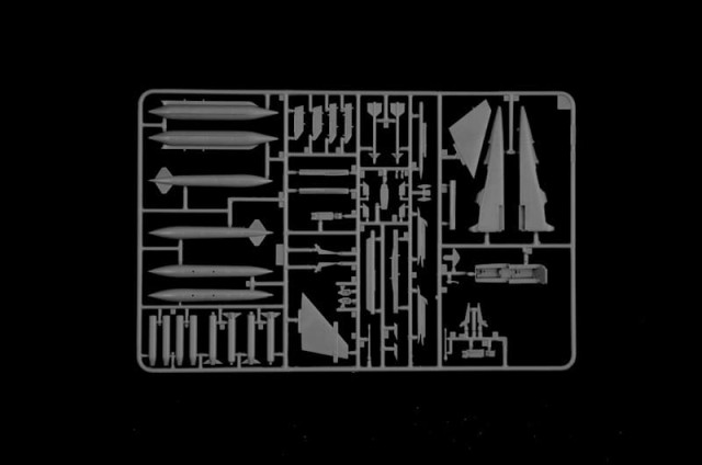 Italeri 1/72 Sepecat Jaguar T.2 R.A.F Trainer