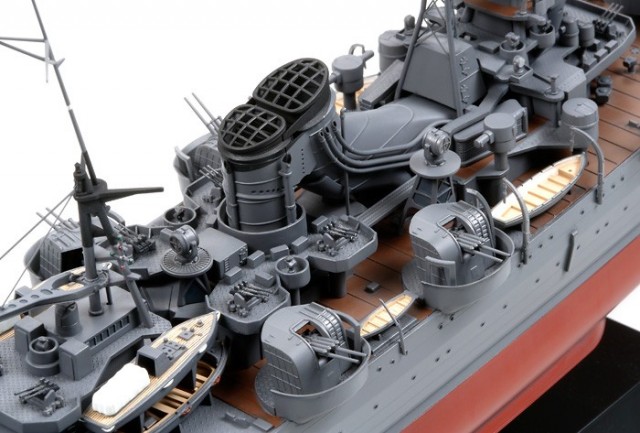 Tamiya 1/350 Japanese Mogami Aircraft Carrying Cruiser 78021