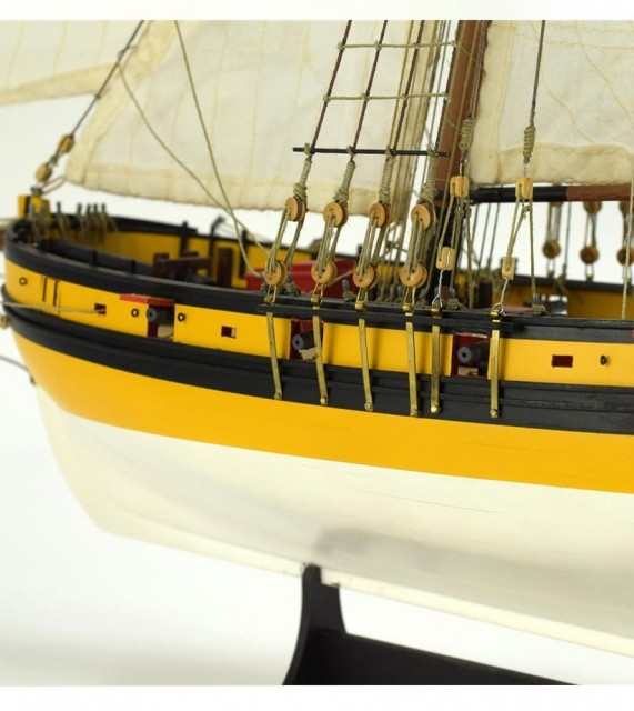 Artesania 1/50 Corsair Cutter Le Renard