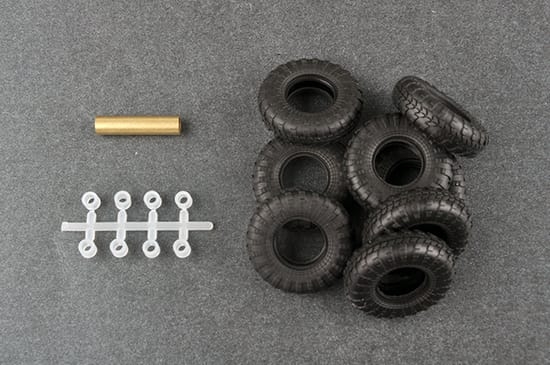 Trumpeter 1/35 Soviet 2S14 Zhalo-S 85mm Anti-Tank Gun