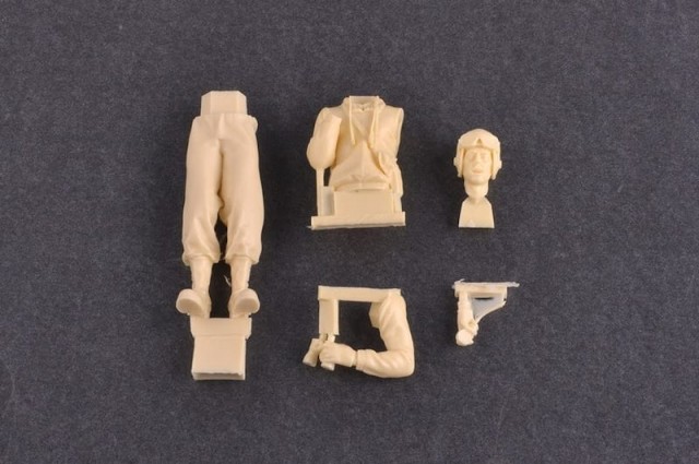 I Love Kit 1/16 Sherman M4A3E8 Medium Tank - Early