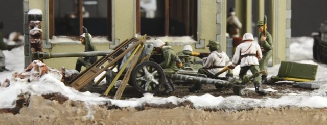 Italeri 1/72 Stalingrad Siege 1942 Tractor Plant Assault - Battle Set