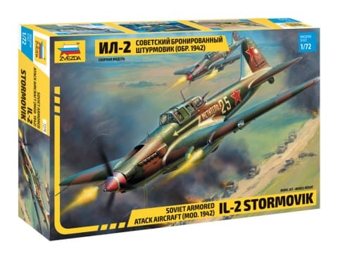 Zvezda 1/72 Soviet IL-2 Stormovik Model 1942