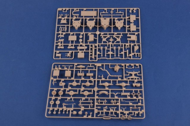HobbyBoss 1/35 Russian KrAZ-260B Tractor with 5P85TE TEL S-300PMU