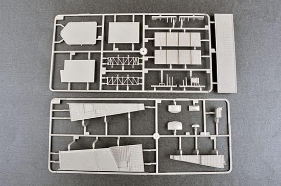 Trumpeter 1/350 USS Intrepid CV-11