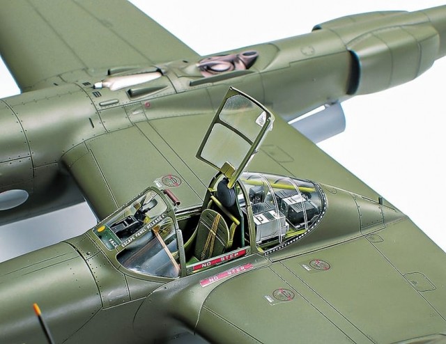 Tamiya 1/48 Lockheed P-38 F/G Lightning