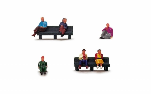 Hornby People Sitting