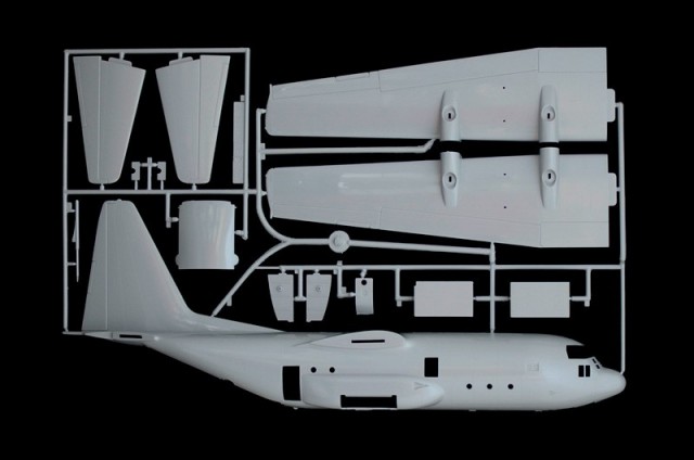 Italeri 1/72 Lockheed Martin MC-130E Hercules Combat Talon I No 1369