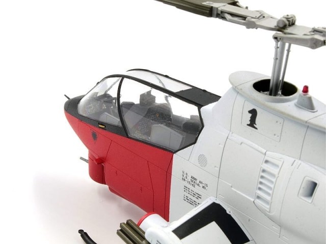 ICM 1/48 AH-1G Artic Cobra US Helicopter