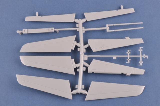 HobbyBoss 1/18 F-86F-30 Sabre