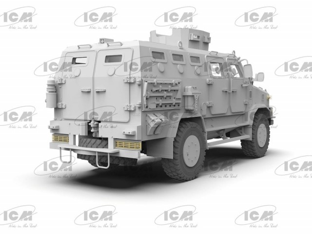 ICM 1/35 Kozak-001 Ukrainian National Guard