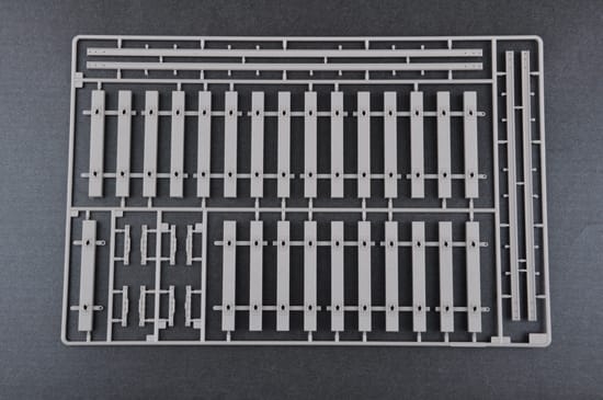 Trumpeter 1/35 Soviet PL-37 Light Artillery Wagon