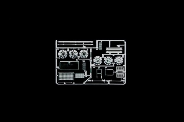 Italeri 1/24 MAN F8 19.321 4x2