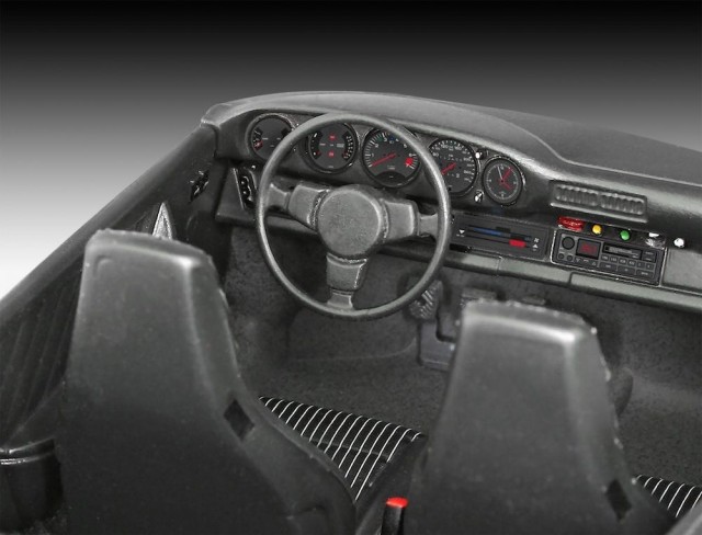 Revell Startsett 1/24 Porsche 911 Carrera 3.2 Targa (G-Model)