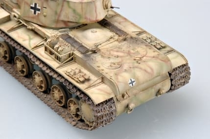 HobbyBoss 1/48 German Pz.Kpfw KV-1 756(r) Tank