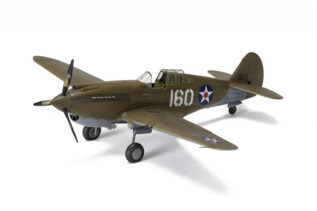 Airfix 1/48 Curtiss P-40B Warhawk
