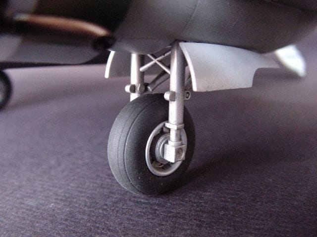 Trumpeter 1/48 Savoia-Marchetti S.M.79-II Sparviero