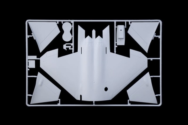 Italeri 1/48 F-22A Raptor