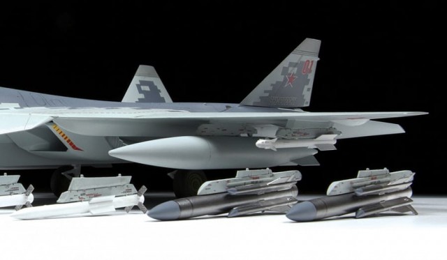 Zvezda 1/48 Russian Fifth-Generation Fighter SU-57