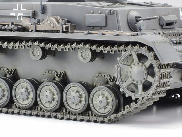 Tamiya 1/35 German Tank Panzerkampfwagen IV Ausf.F