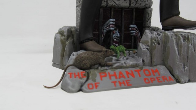 Atlantis 1/8 The Phantom of the Opera Glow in the Dark Edition