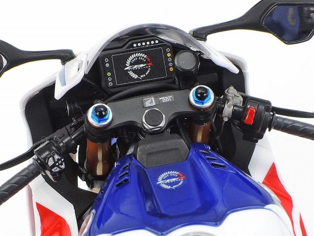Tamiya 1/12 Honda CBR1000RR-R Fireblade SP 30th Anniversary