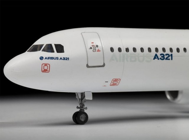 Zvezda 1/144 Airbus A-321