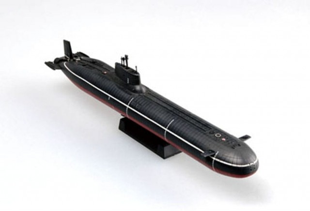 HobbyBoss 1/700 Russian Navy Typhoon Class