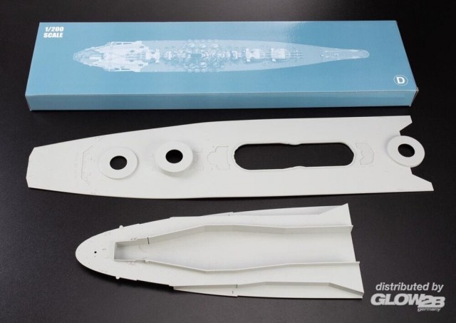 Glow2B 1/200 Premium Yamato Battleship