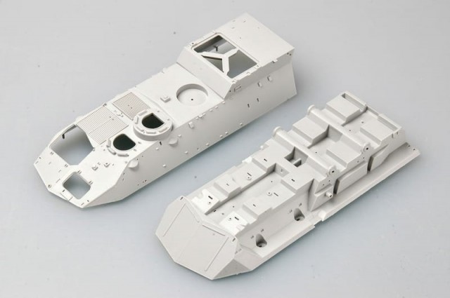 Trumpeter 1/35 USMC LAV-R Light Armored Vehicle Recovery