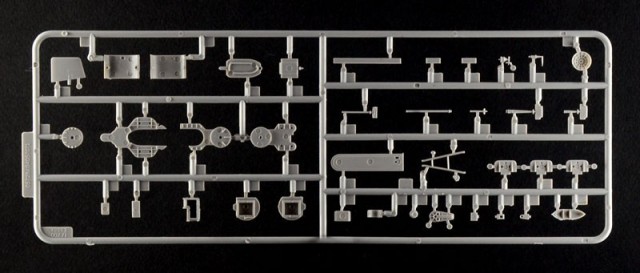 Italeri 1/700 World of Warships USS Essex m/Lim