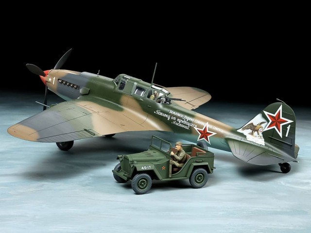 Tamiya 1/48 Ilyushin IL-2 Shturmovik and GAZ-67B