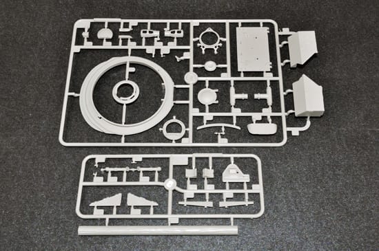 Trumpeter 1/35 Soviet T-10A Heavy Tank