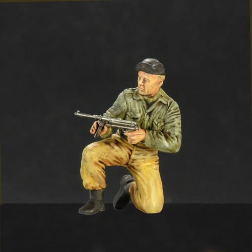 Italeri 1/35 Partisans