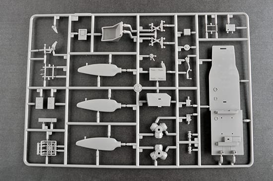 Trumpeter 1/24 Junkers Ju-87R Stuka