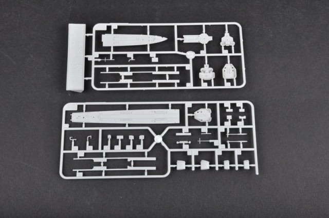 Trumpeter 1/700 German Zerstorer Z-28 1945