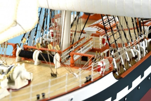Artesania 1/75 French Training Ship Belem