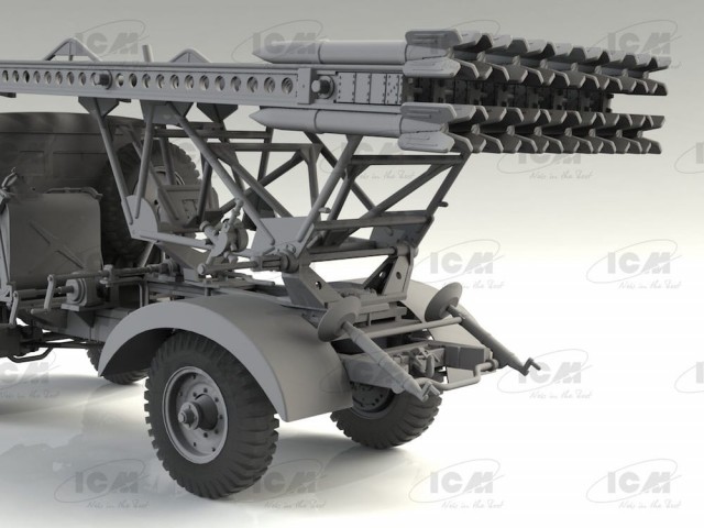 ICM 1/35 Soviet MLRS BM-13-16 on W.O.T. 8 Chassis