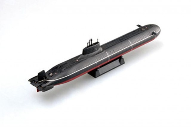 HobbyBoss 1/700 Russian Navy Typhoon Class