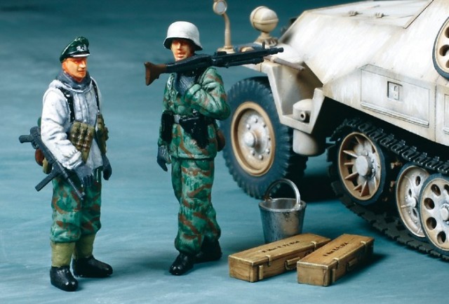 Tamiya 1/48 Mtl. SPW. Sd.Kfz.251/1 Ausf.D