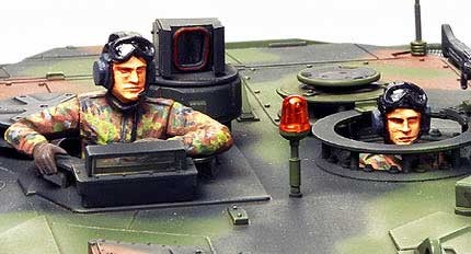 Tamiya 1/35 Leopard 2 A6 Main Battle Tank