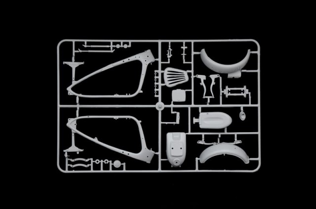 Italeri 1/9 Zundapp KS 750 with Sidecar