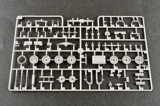 Trumpeter 1/35 Russian 9P138 Grad-1 on Zil-131