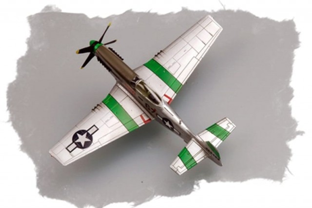 HobbyBoss 1/72 P-51D Mustang IV