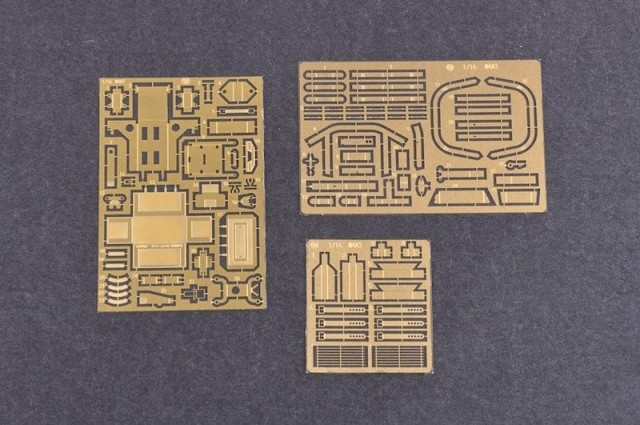 I Love Kit 1/16 Sherman M4A3E8 Medium Tank - Early