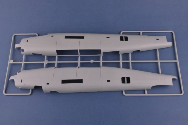 HobbyBoss 1/32 B-24J Liberator